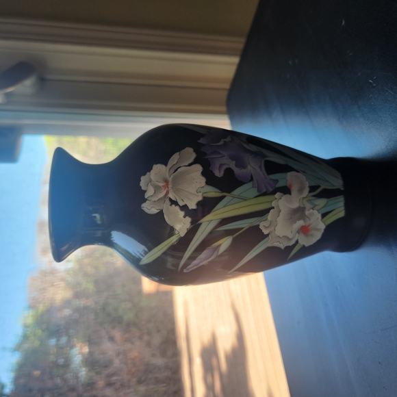 Black and White Floral Accent Vase - Picture 1 of 3